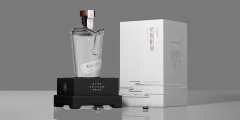 悟境創(chuàng)意丨匠心造物，酒韻天成——匠人酒業(yè)白酒包裝設(shè)計(jì)的哲學(xué)與美學(xué)