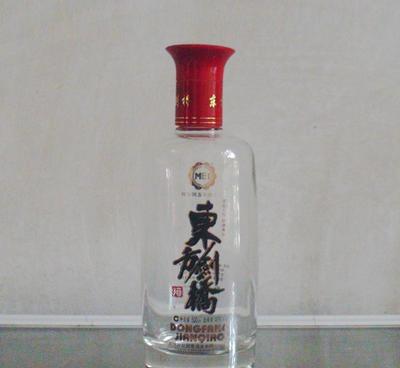 東方劍橋46度慶典酒 濃香型白酒，商務(wù)接待與婚宴慶典的佳選